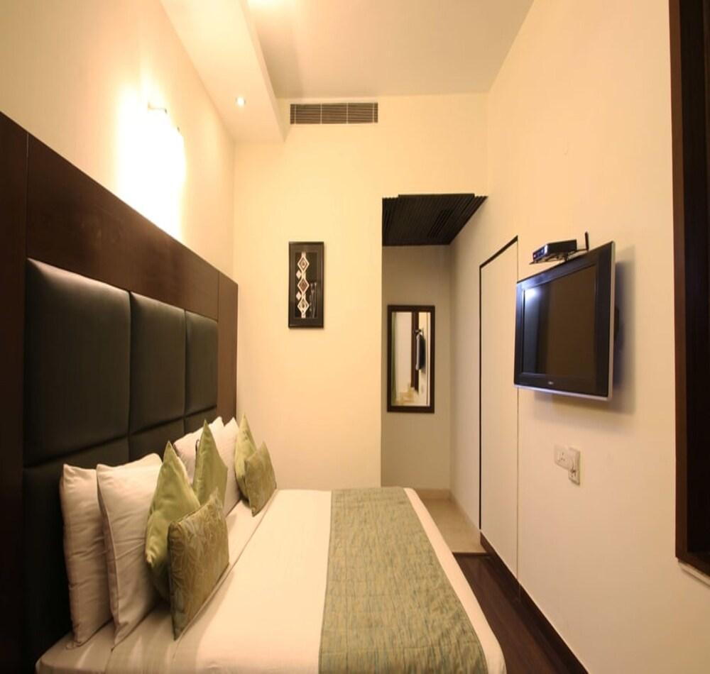 ניו דלהי Jht Hotels מראה חיצוני תמונה