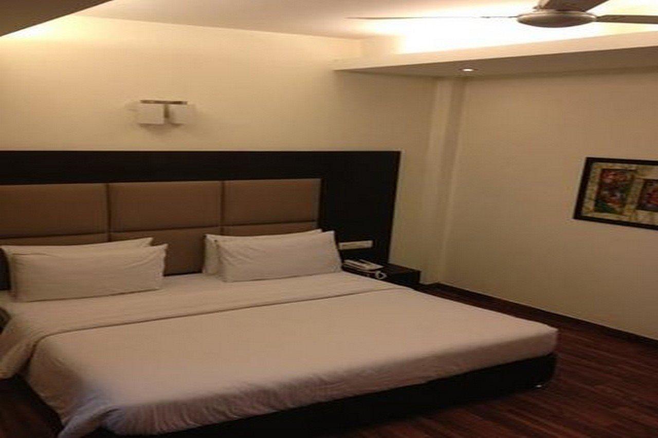 ניו דלהי Jht Hotels מראה חיצוני תמונה