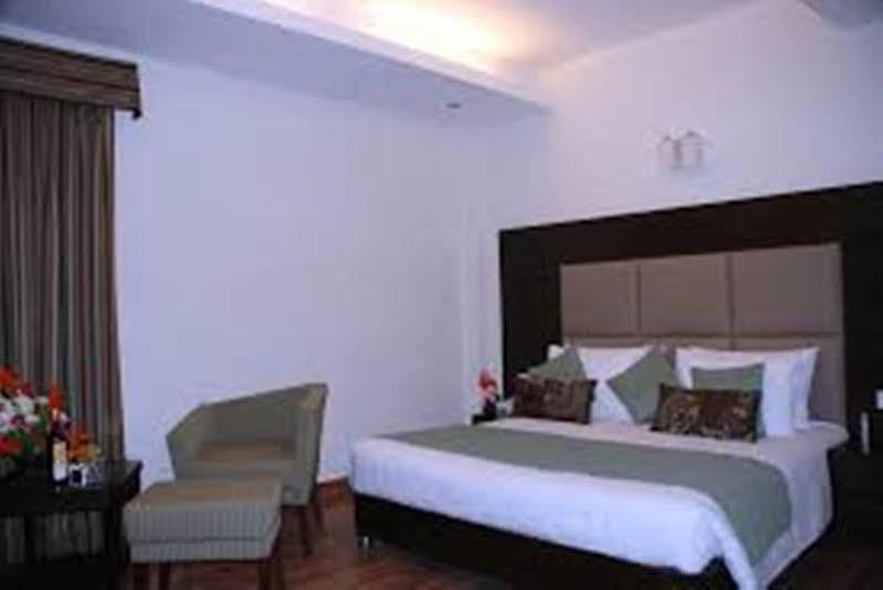 ניו דלהי Jht Hotels מראה חיצוני תמונה