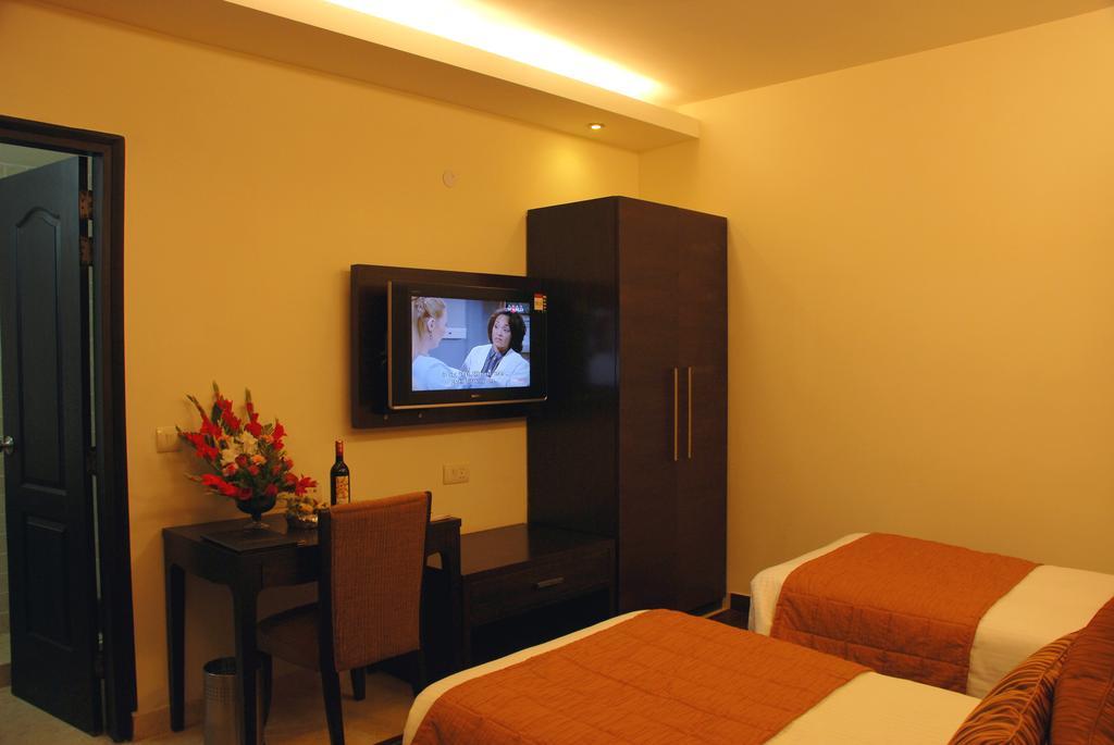 ניו דלהי Jht Hotels מראה חיצוני תמונה